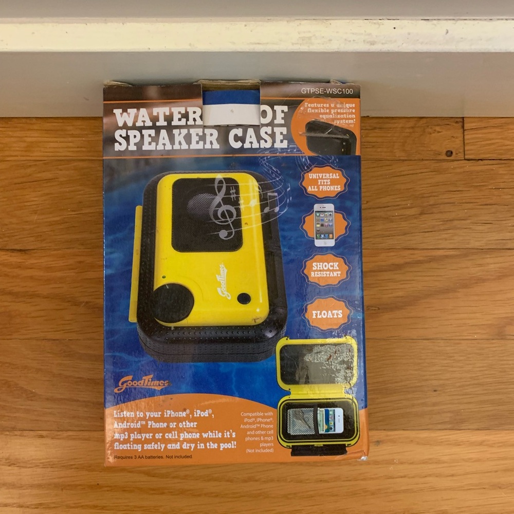 Good Times Waterproof Speaker Case